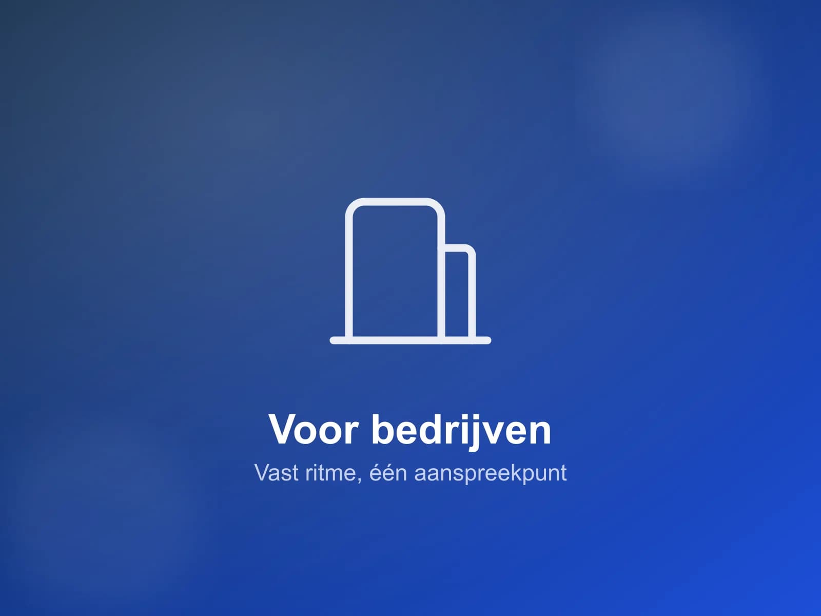 Propere vitrine van een winkel, gewassen vóór openingstijd